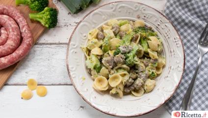 Orecchiette porri, broccoli e salsiccia