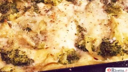Sformato di lasagne con broccoli e mozzarella
