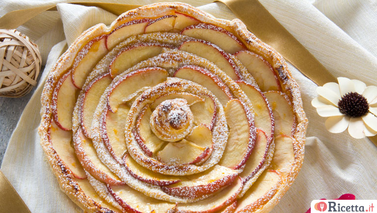 Torta di mele di pasta sfoglia