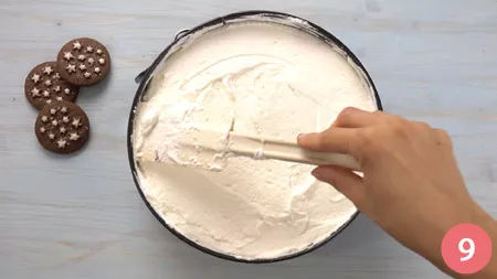 L'ultimo strato è di panna montata.