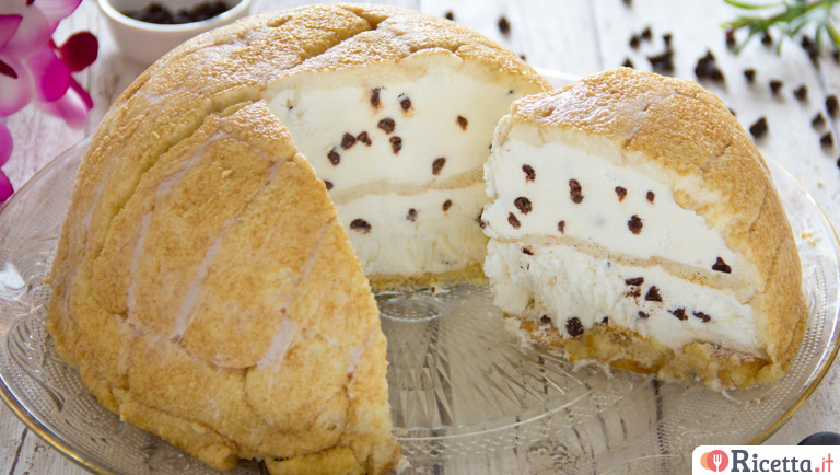 Zuccotto di Pavesini alla stracciatella